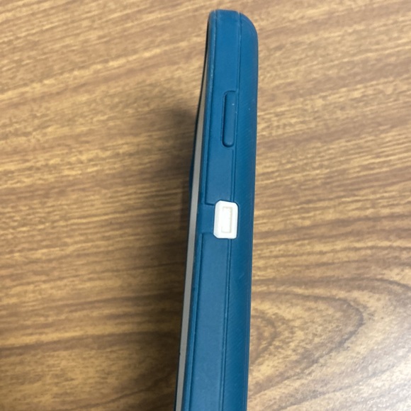 Otter Box - Picture 4 of 5